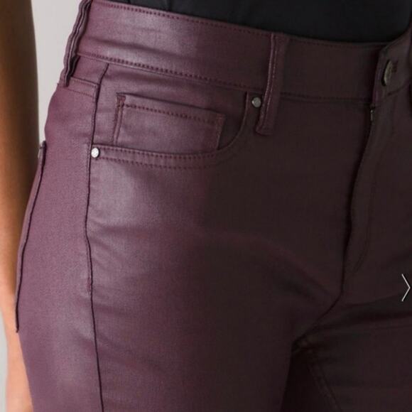 NWT White House Black Market HR Skinny-Coated Curve Hugging Jeans Burgundy SZ 8 - Picture 9 of 13